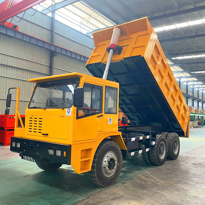 山東力牛礦山設(shè)備，8噸濕式制動(dòng)全封閉駕駛室礦安車，廠家直銷